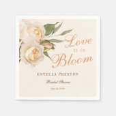 Liebe ist im Brautparty Blütenweiße Rosen Serviette (Vorderseite)
