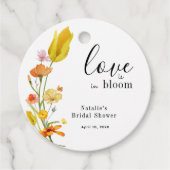 Liebe ist im Brautparty der Bloom Spring Wildblume Geschenkanhänger (Vorderseite)