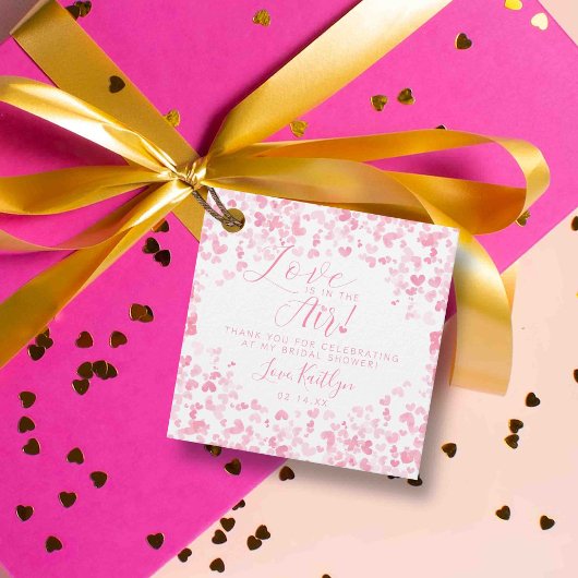 Liebe ist im Brautparty des Valentinstag Geschenkanhänger