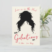 Liebe ist im Haar, Haargummi, Scrunchie Geschenkka Einladung (Stehend Vorderseite)