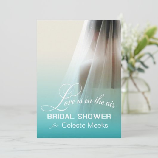 Liebe ist im Luft-Brautparty | aquamarinen ombre Einladung (Stehend Vorderseite)