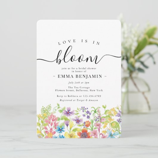 Liebe ist in Bloom Wildblume Blume Brautparty Einladung (Stehend Vorderseite)