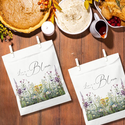 Liebe ist in Bloom Wildblume Blumenkohl Brautparty Geschenktütchen