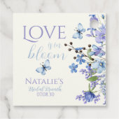 Liebe ist in blühenden Wildblume Blumenkohl Brautp Geschenkanhänger (Rückseite)