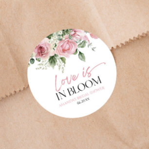 Liebe ist in Blüte Rosa Rosen Blumen Hochzeitsdusc Runder Aufkleber