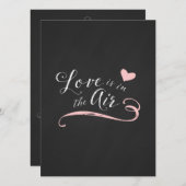 Liebe ist in der Air Chalkboard Hochzeit Einladung (Vorne/Hinten)