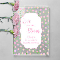 Liebe ist in voller Blüte Rosafarbene Florale Hoch