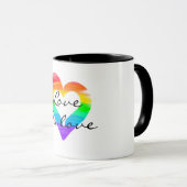 Liebe ist Liebe, bemaltes Regenbogenherz Tasse (VorderseiteRechts)