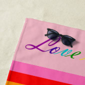 Liebe ist Liebe Rainbow Typografie gestreift LGBT Strandtuch (Beispiel)