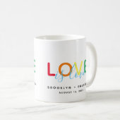Liebe ist Liebe Rainbow Typografie Kaffeetasse (VorderseiteRechts)
