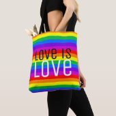 Liebe ist Liebe, Regenbogen Tasche (Von Nahem)