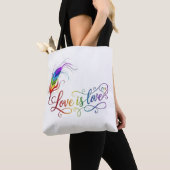 Liebe ist Liebe Regenbogenfeder Elegantes Skript-T Tasche (Von Nahem)