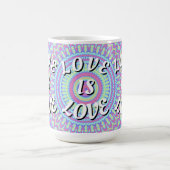 Liebe ist Liebe-Stolz Kaffeetasse (Mittel)