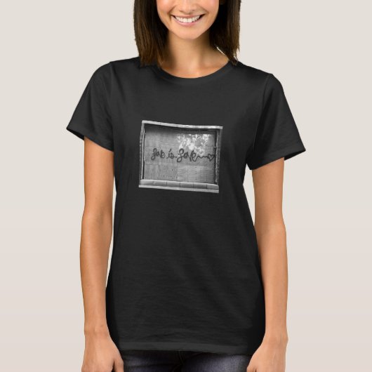 Liebe ist Liebe T-Shirt (Vorderseite)