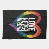 Liebe ist niemals falsch Pride Month LGBT Geschirrtuch (Horizontal)