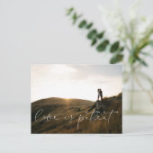 Liebe ist Patient, der auf die Postkarte für den W (Stehend Vorderseite)