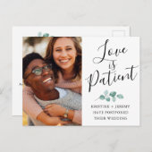 Liebe ist Patientenschwarz-Script-Foto Gerettet Un Ankündigungspostkarte (Vorne/Hinten)