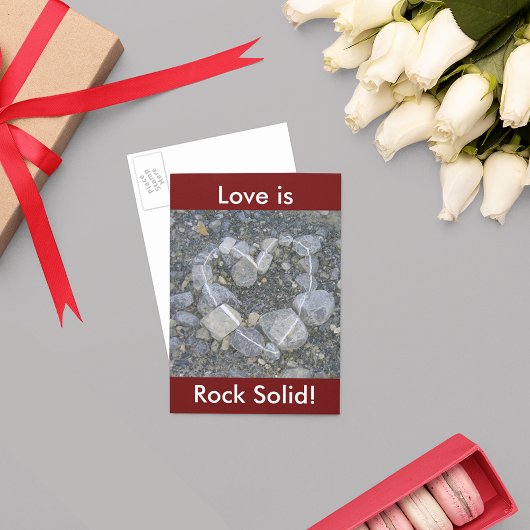 Liebe ist Rock Solid Postkarte