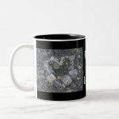 Liebe ist Rock Solid Zweifarbige Tasse (Links)