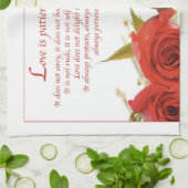 Liebe ist Rote Rose von Patienten Geschirrtuch (Gefaltet)