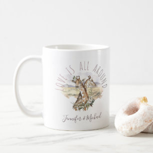 Liebe ist rund um Giraffen mit Namen Kaffeetasse