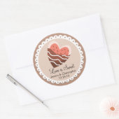 Liebe ist süß - Herzkrümel in Schokolade getaucht Runder Aufkleber (Umschlag)