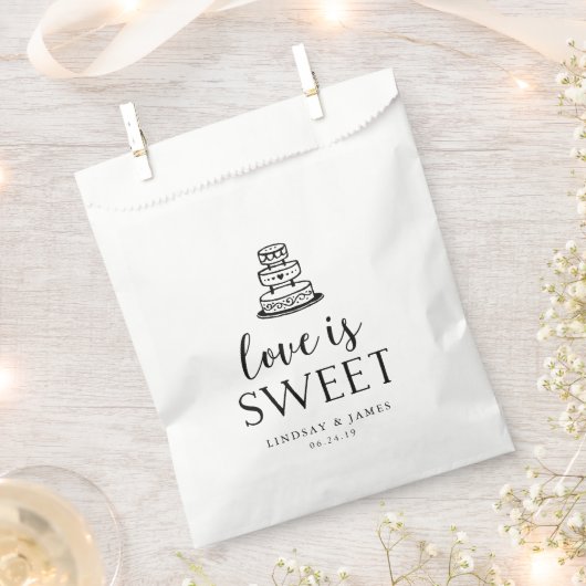 Liebe ist süß | Hochzeitstorte Geschenktütchen (Ausgeschnitten)