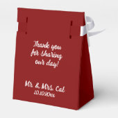 Liebe ist süß in Maroon und White Wedding Geschenkschachtel (Rückseite)