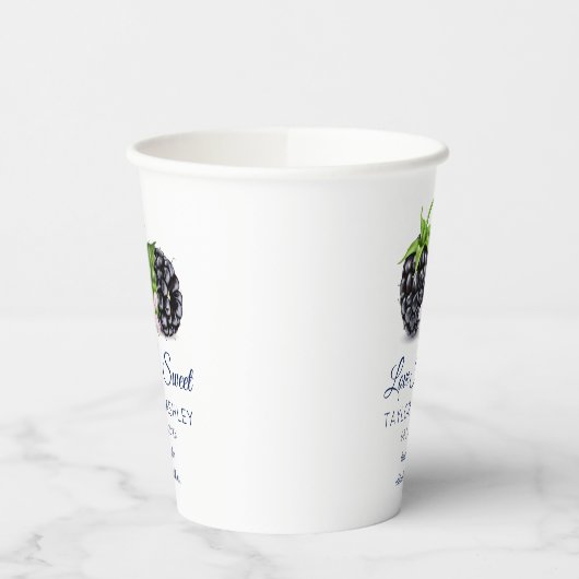 Liebe ist süßes BlackBerry-Obst | Hochzeitspapier- Pappbecher (Links)