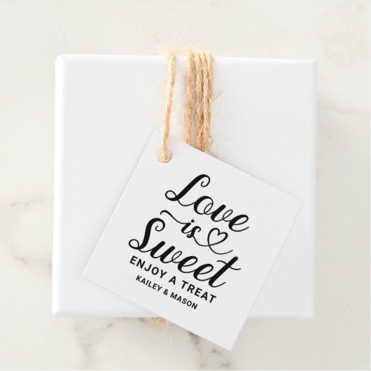Liebe ist Sweet Black Modern Heart Script Hochzeit Geschenkanhänger (Beispiel)