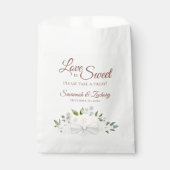Liebe ist Sweet Blush Peach Floral Hochzeit Lecker Geschenktütchen (Vorderseite)