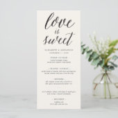 Liebe ist Sweet Calligraphy Script Classic Wedding Menükarte (Stehend Vorderseite)
