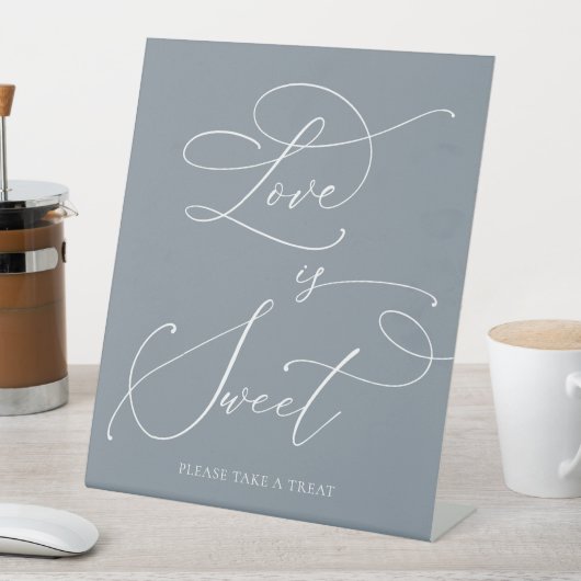 Liebe ist Sweet Dusty Blue Gray Minimalistische Ho Sockelschild (In Situ)