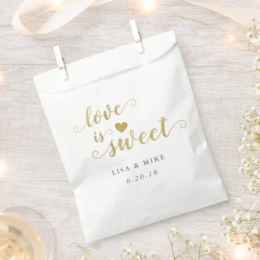 Liebe ist Sweet Gold Script Wedding Brautparty Geschenktütchen (Ausgeschnitten)