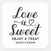 Liebe ist Sweet Modern Heart Script Wedding Quadratischer Aufkleber (Vorderseite)