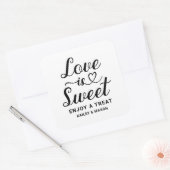 Liebe ist Sweet Modern Heart Script Wedding Quadratischer Aufkleber (Umschlag)