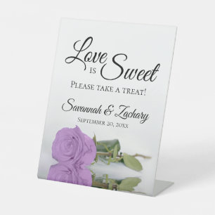 Liebe ist Sweet Nehmen Sie eine Leckerei Lilac Lil Sockelschild