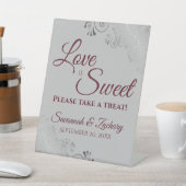 Liebe ist Sweet Nehmen Sie eine Leckerei Silver Bu Sockelschild (In SItu)