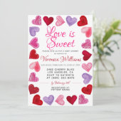 Liebe ist Sweet Valentine's Baby Shower Einladung (Stehend Vorderseite)