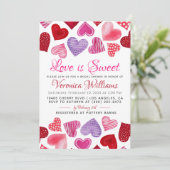 Liebe ist Sweet Valentine's Bridal Dusche Einladun Einladung (Stehend Vorderseite)