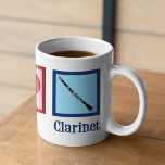 Liebe Kaffeetasse<br><div class="desc">Hübsch Peace Liebe Clarinets Geschenk. Niedliches Klarinettendesign für Orchester oder Band mit einem hübschen Friedenszeichen,  Herz und Instrument.</div>