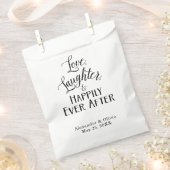 Liebe, Lachen und glücklich immer nach den Taschen Geschenktütchen (Ausgeschnitten)