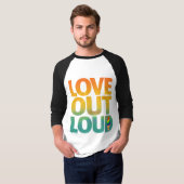 Liebe laut Retro-Pride-Typografie Custom T-Shirt (Vorne ganz)