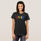 Liebe Lgbtq Pride Rainbow Pride Flag Herz T-Shirt (Vorne ganz)