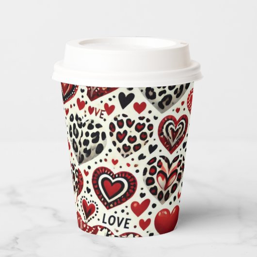 Liebe liegt in der Luft Pappbecher (Vorderseite)