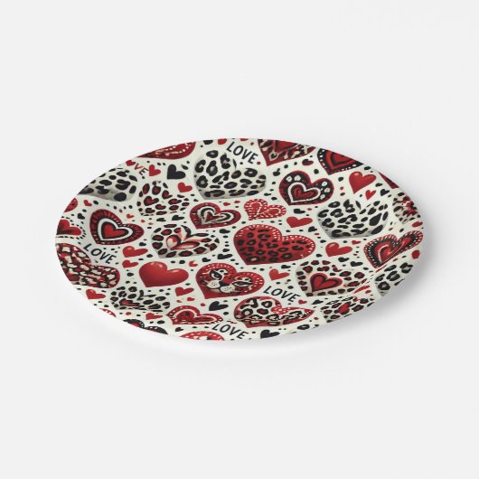 Liebe liegt in der Luft Pappteller (Schrägansicht)