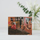 Liebe liegt in der Luft Postkarte (Stehend Vorderseite)