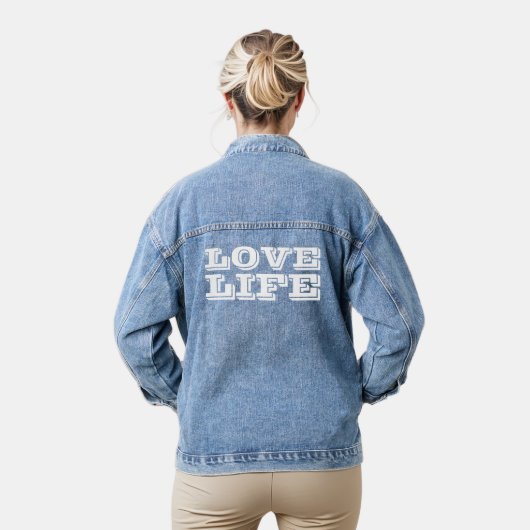 Liebe Life White Typografy Jeansjacke (Modell)
