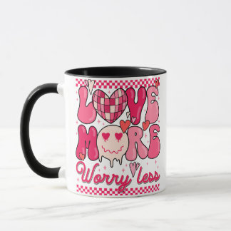 Liebe mehr, sorge dich weniger Valentins-Design • Tasse