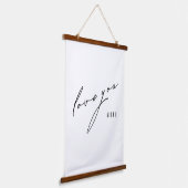 Liebe mehr. Wandteppich mit Holzrahmen (Gewinkelt)